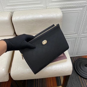 Gucci Wallets 183